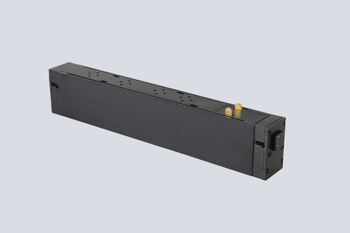Адаптер для шинопровода Crystal Lux Space 220 CLT 0.205 08 BL